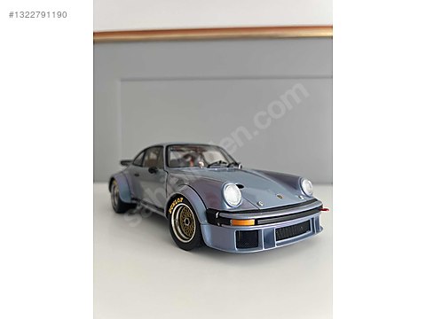 Exoto Diecast Model 1:18 Porsche Araba - 1322791190