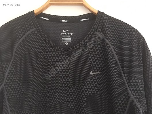 Nike Kisa Kol Spor Tisort Nike Erkek Tisort Modelleri Sahibinden Com Da 874791912