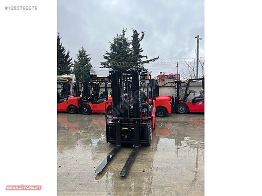 Machinery / Industrial / Carrying & Stacking Equipment / Forklifts / For Sale / Runtx