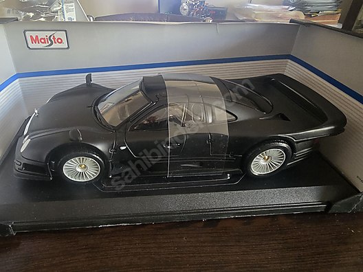 MAİSTO SPECİAL EDİTION 1:18 MERCEDES BENZ CLK GTR street version