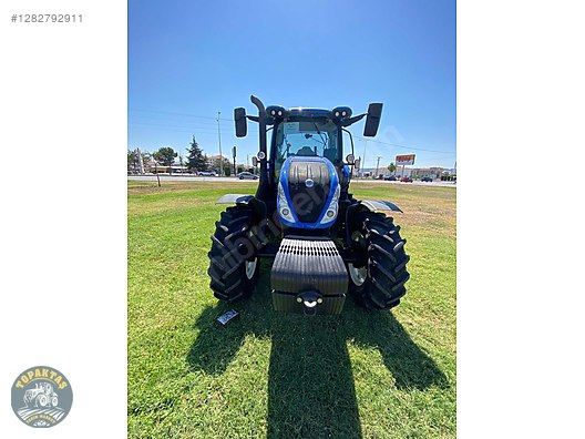 Machinery / Agricultural Machines / Tractors / New Holland / TR6.160S