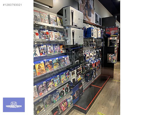 Used & Brand New Items / Gaming & Gamers Exclusive / Game Systems & Consoles / PlayStation 4