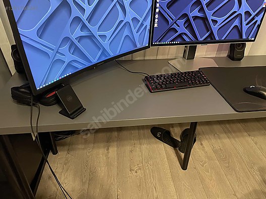 Used & Brand New Items / Gaming & Gamers Exclusive / Gaming Equipment / Gaming Desk