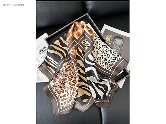 Used & Brand New Items / Clothing & Accessories / Women / Accessories / Foulard