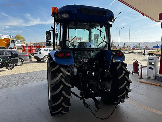 Machinery / Agricultural Machines / Tractors / New Holland / T4.75S