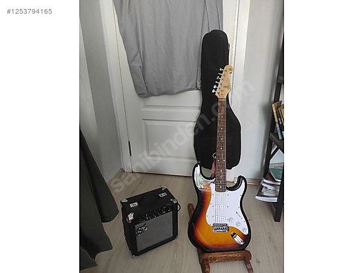 İkinci El ve Sıfır Alışveriş / Müzik / Müzik Aletleri / Telli Çalgılar / Gitar / Elektro