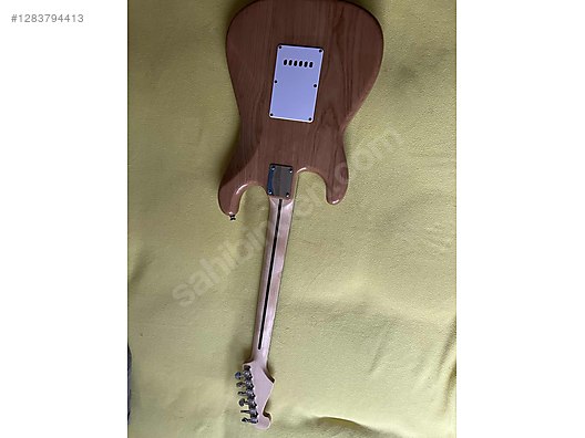 İkinci El ve Sıfır Alışveriş / Müzik / Müzik Aletleri / Telli Çalgılar / Gitar / Elektro