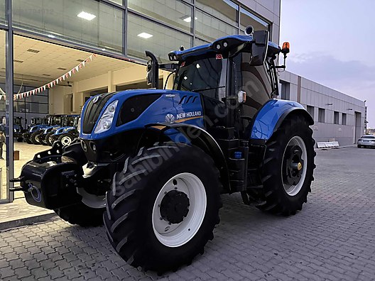 İş Makineleri & Sanayi / Tarım Makineleri / Traktör / New Holland / T7.230