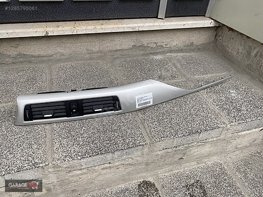 BMW 3.16 3.18 3.20 F30 ORTA HAVALANDIRMA IZGARA İÇ ORTA TRİM