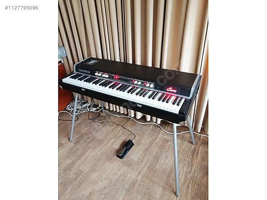 Crumar deals electric piano