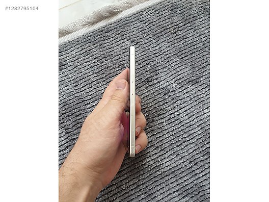 Used & Brand New Items / Cell Phones & Accessories / Cell Phones / Samsung / Galaxy A5 (2016)