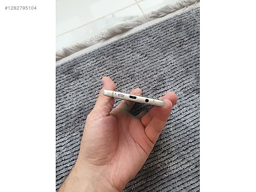 Used & Brand New Items / Cell Phones & Accessories / Cell Phones / Samsung / Galaxy A5 (2016)