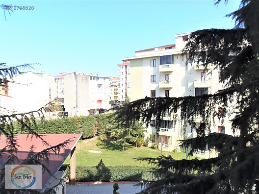İstanbul Sancaktepe İNTAŞ SARI EVLER SATIŞ VE KİRALAMA OFİSİ Emlak
