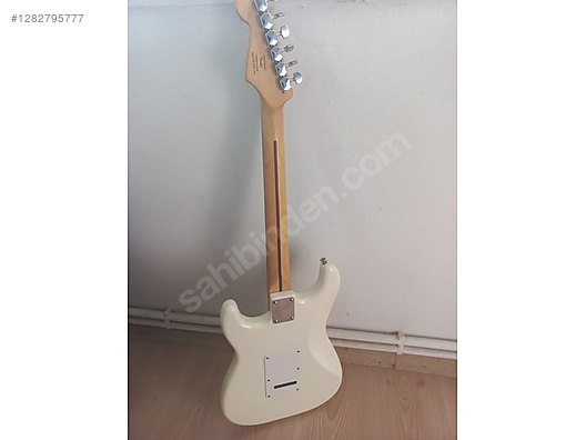 Squier Elektro Gitar