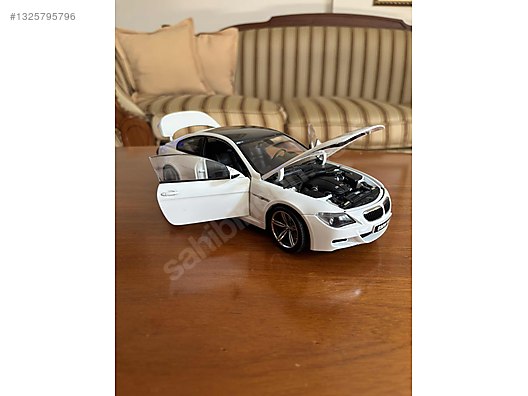 Kyosho Diecast Model 1:18 BMW Araba - 1325795796