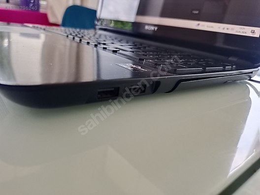 Sony / Temiz Sony Vaio Fit 15- i7 işlemci/8 GB RAM/128GB SSD/500