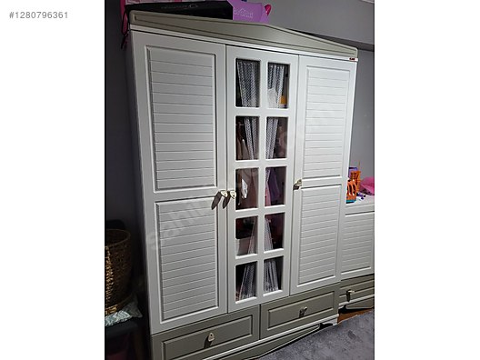 Used & Brand New Items / Mother & Baby / Furniture / Baby Room Set