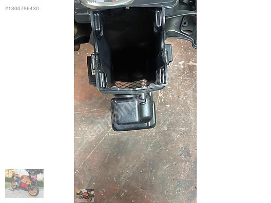 Havalandırma / KAWASAKİ ZX6 RAMAİR BORUSU KAFA DEMİRİ KOMPLE