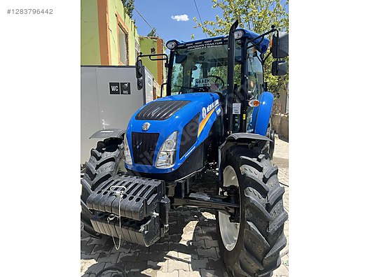 Machinery / Agricultural Machines / Tractors / New Holland / TD90D