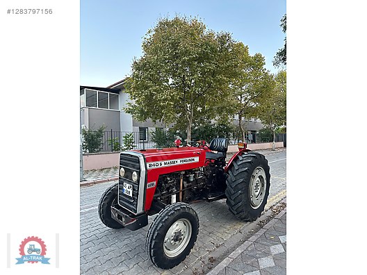 Machinery / Agricultural Machines / Tractors / Massey Ferguson / 240 S