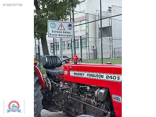 Machinery / Agricultural Machines / Tractors / Massey Ferguson / 240 S