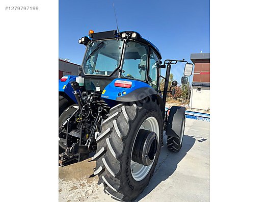 Machinery / Agricultural Machines / Tractors / New Holland / T5.120