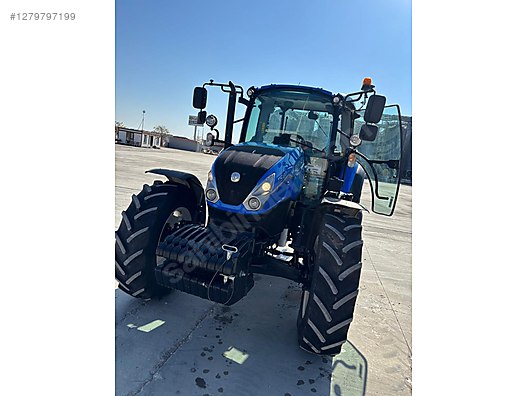 Machinery / Agricultural Machines / Tractors / New Holland / T5.120