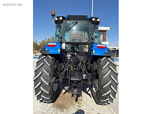 Machinery / Agricultural Machines / Tractors / New Holland / T5.120
