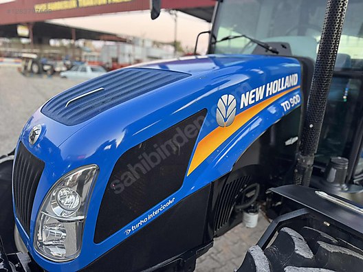 Machinery / Agricultural Machines / Tractors / New Holland / TD90D