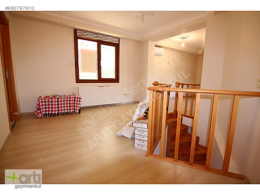 arti dan aydinevler de metroya yakin 3 yillik 2 1 ters dubleks satilik daire ilanlari sahibinden com da 980797910