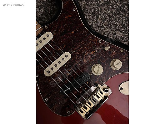 Squier Elektro Gitar