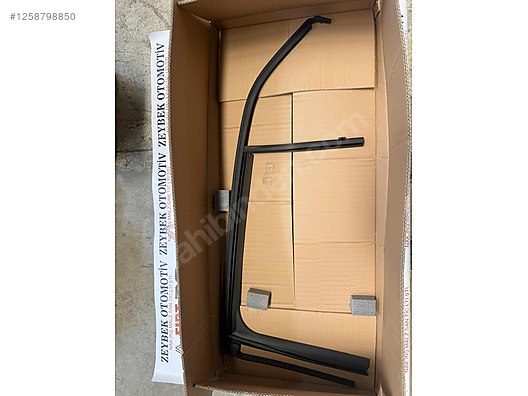 Cars & SUVs / Hatches & Bodywork / MEGAN IV SOL ARKA KAPI CAM