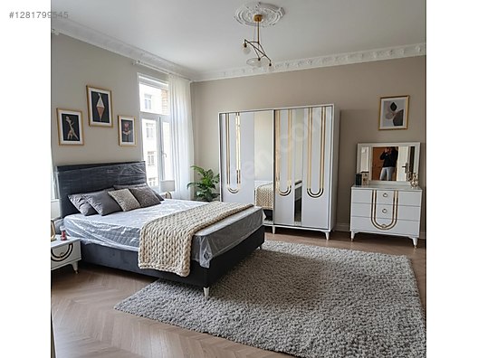 Used & Brand New Items / Home Decor / Furniture / Bedroom / Bedroom Furniture Set