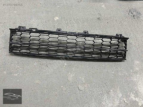 SKODA SÜPER B ÖN TAMPON ORTA IZGARA KROM ÇITA 3V0853677 - İlan ve