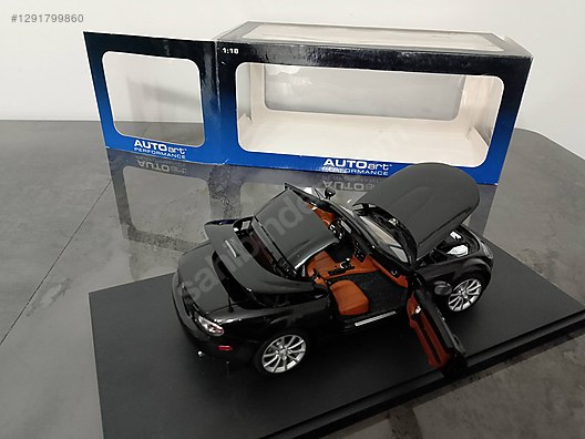 Autoart Diecast Model 1:18 Mazda Araba - 1291799860