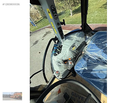 Machinery / Agricultural Machines / Tractors / New Holland / TD5.110