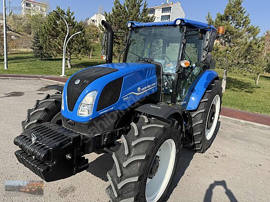 Machinery / Agricultural Machines / Tractors / New Holland / TD5.110
