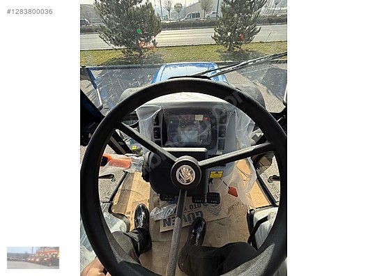 Machinery / Agricultural Machines / Tractors / New Holland / TD5.110