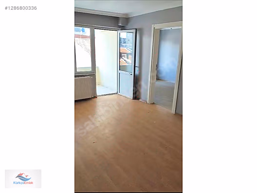 SATILIK 2+1 80M2 4.KATTA GÜNEŞLİ MEYDANA 2DK MESAFEDE #1286800336