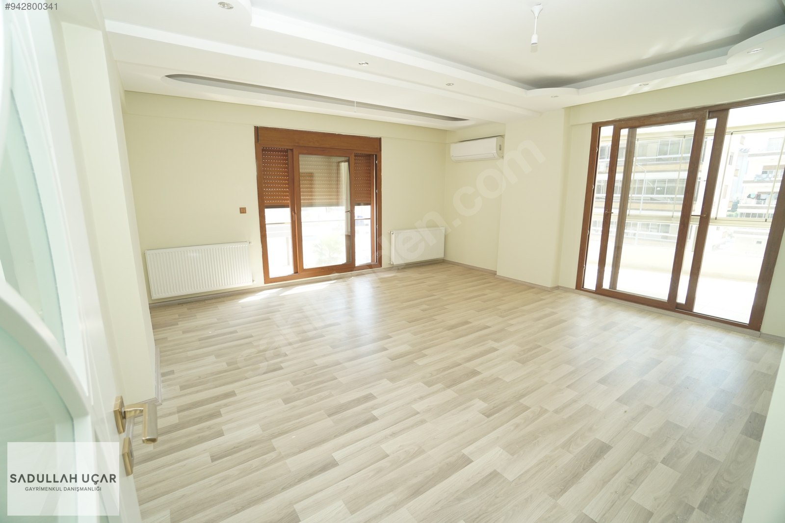 Torbalı Alpkent�te Havuzlu Site İçi Satılık Lüks 3+1 Daire Satılık