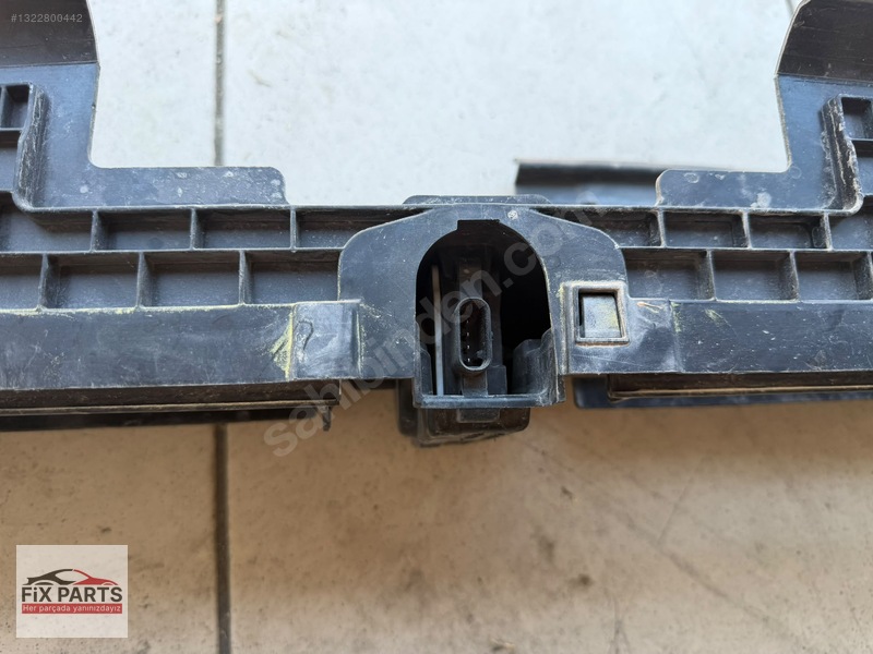 BMW 5 Serisi Tampon Braketi (Ön)