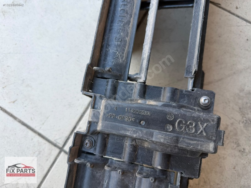 BMW 5 Serisi Tampon Braketi (Ön)
