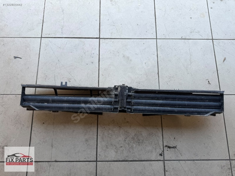 BMW 5 Serisi Tampon Braketi (Ön)
