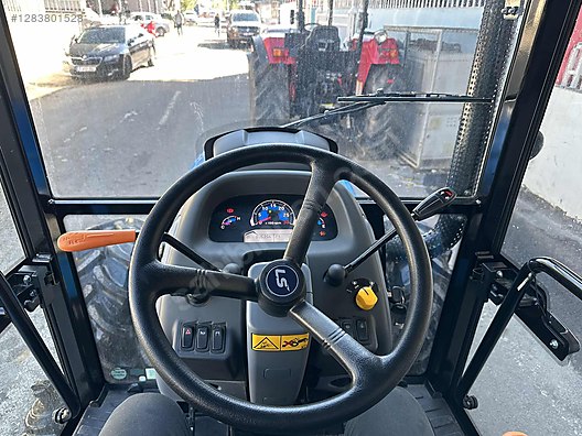 Machinery / Agricultural Machines / Tractors / LS Tractor