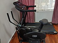 sıfır ayarında eliptik ve koşu bandı #1282801948