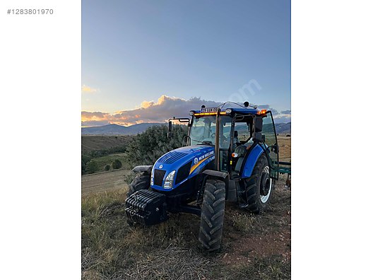 Machinery / Agricultural Machines / Tractors / New Holland / TD90D