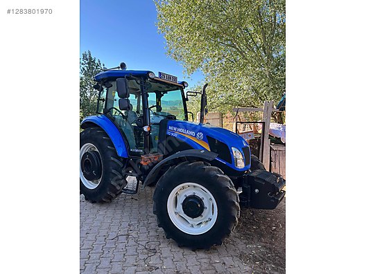 Machinery / Agricultural Machines / Tractors / New Holland / TD90D