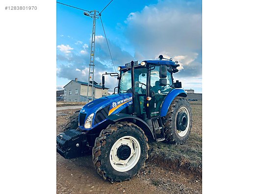 Machinery / Agricultural Machines / Tractors / New Holland / TD90D