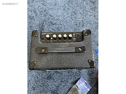 Used & Brand New Items / Music / Musical Instruments / Stringed Instruments / Guitar / Electric