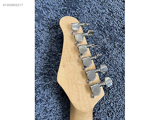 Used & Brand New Items / Music / Musical Instruments / Stringed Instruments / Guitar / Electric